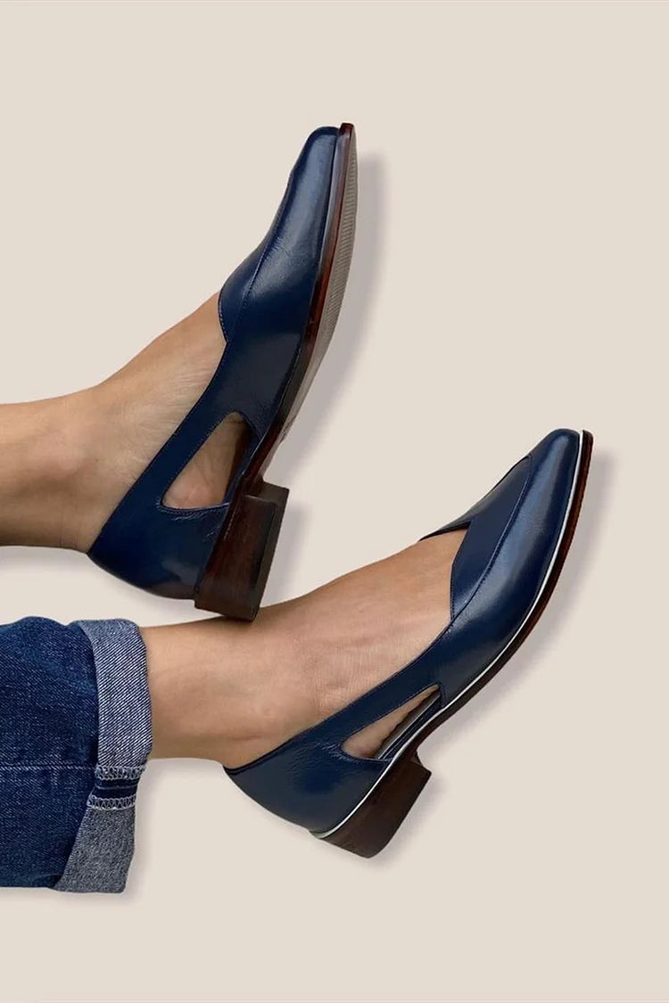 BALLET FLAT WITH SIDE CUTOUT