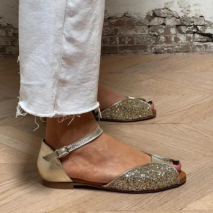 LOW SANDAL WITH ANKLE STRAP