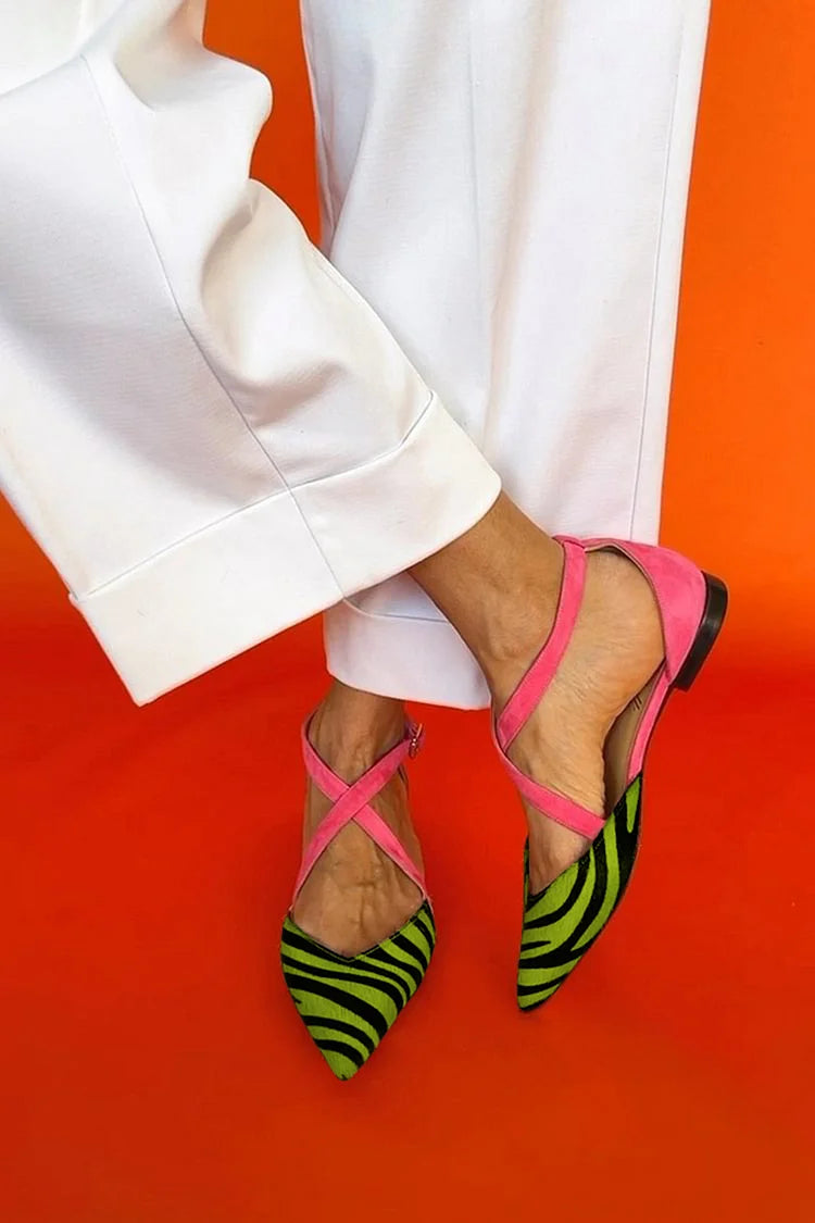 BALLET FLAT WITH STRAP