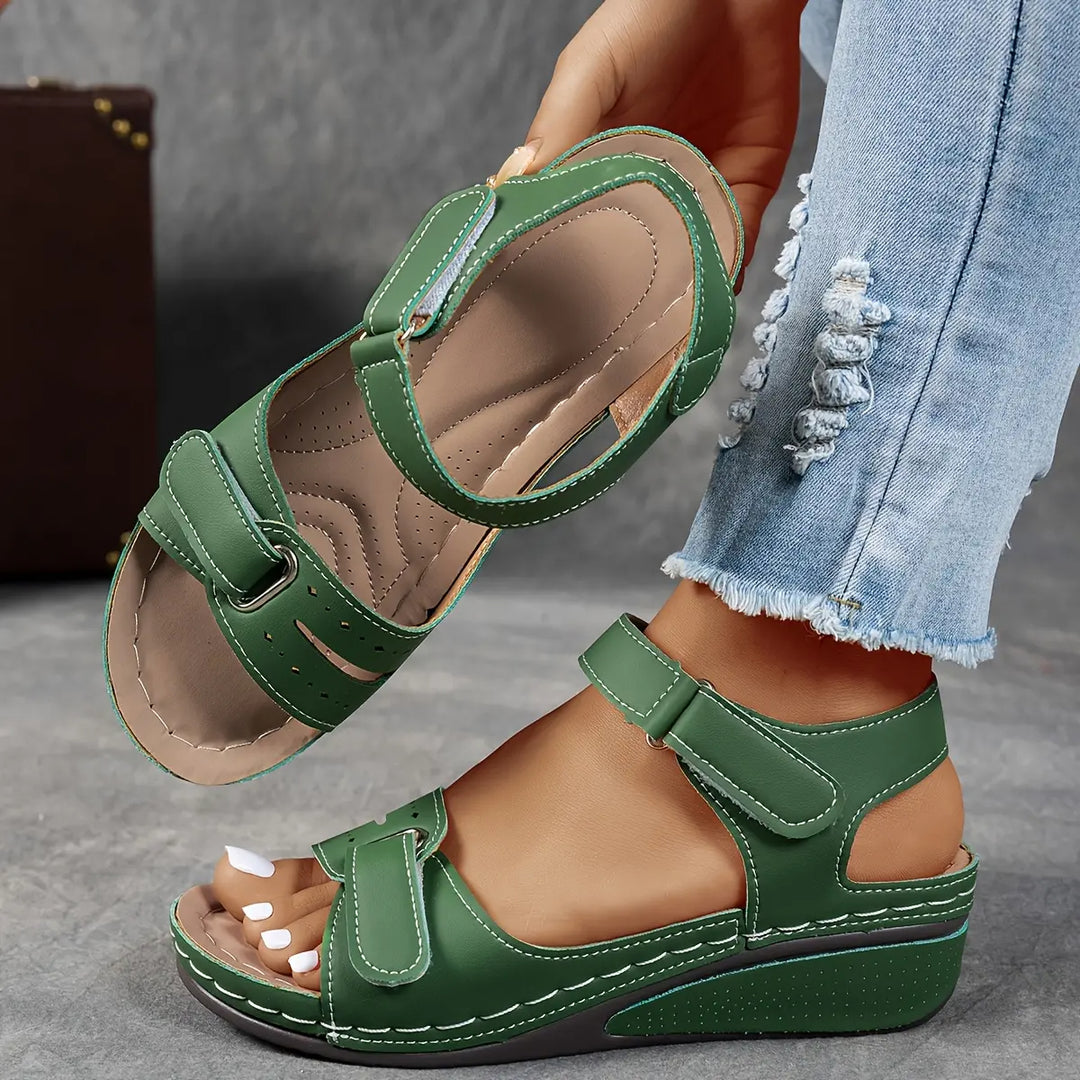 Orthopedic sandals for women