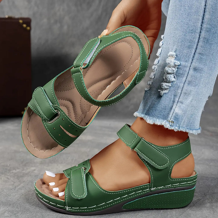Orthopedic sandals for women