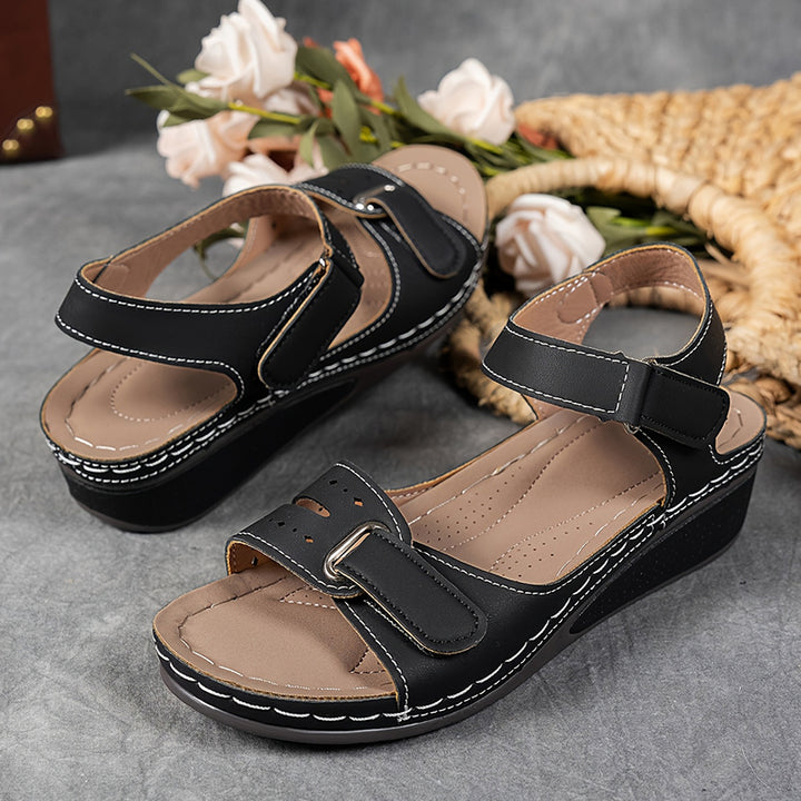 Orthopedic sandals for women