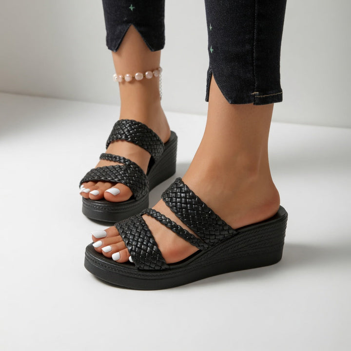 Tresseline™ — Woven Colorful Wedge Mule for Summer Lightness