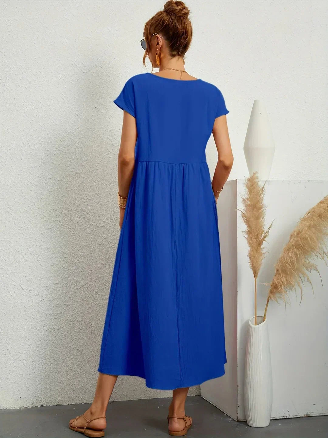 Gabriela™ | Timeless elegance fluid midi dress