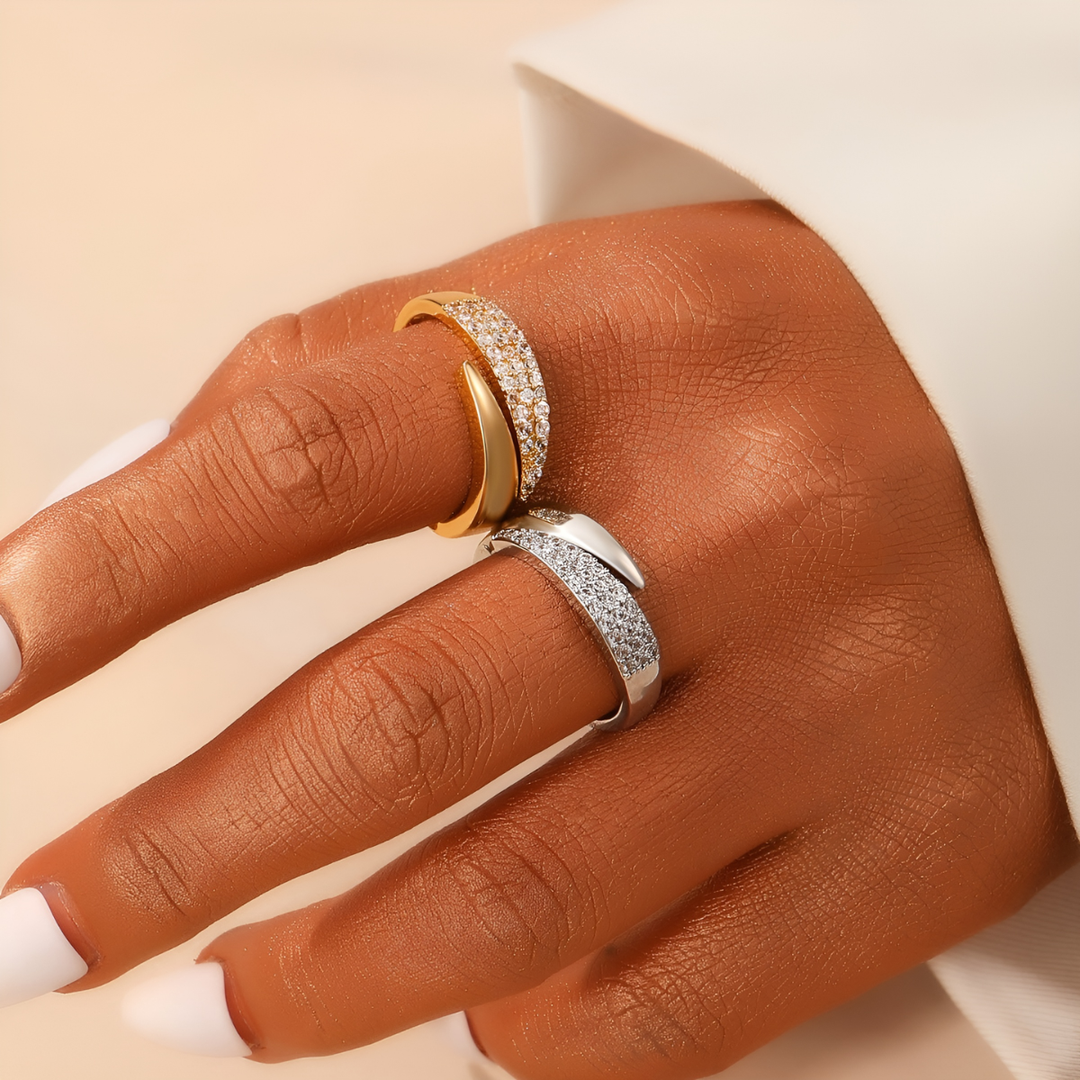 Élodie™ | Elegant ring with timeless feminine comfort
