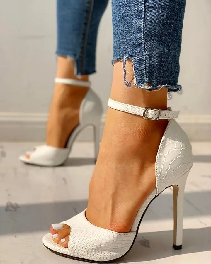 PLASIA | Elegant orthopedic heels