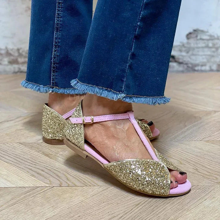 LEATHER SANDAL WITH T-BAR AND STABLE HEEL