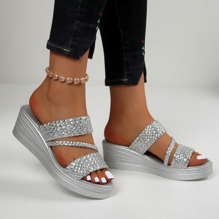 Tresseline™ — Woven Colorful Wedge Mule for Summer Lightness