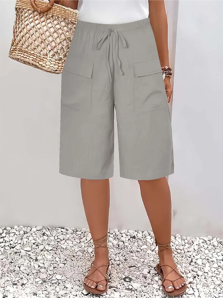 Lina – Shorts with Elastic Waistband