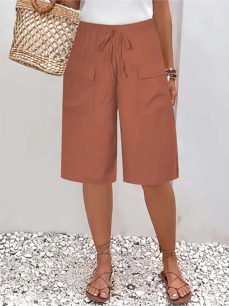 Lina – Shorts with Elastic Waistband